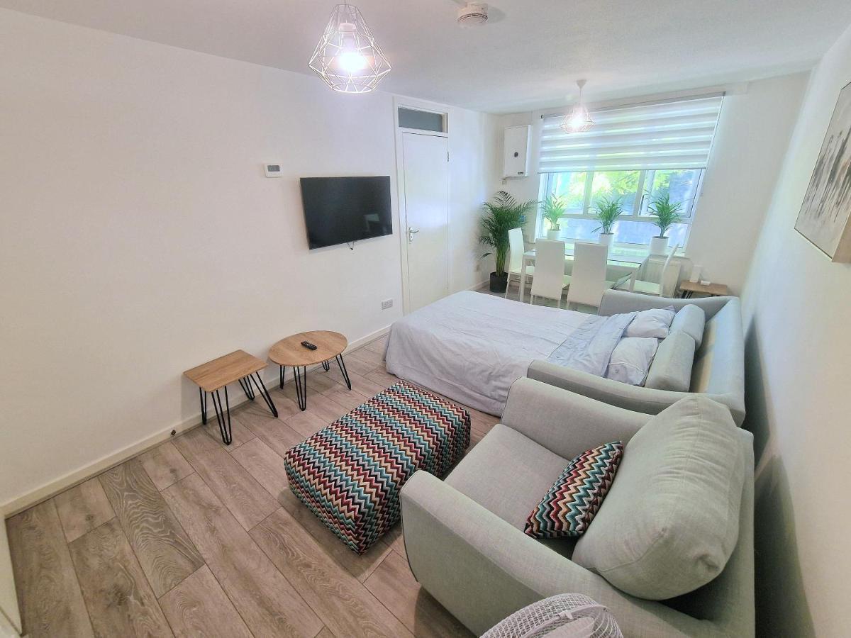 Flat In Battersea, 5 Minutes From Clapham Junction Station Daire Londra Dış mekan fotoğraf