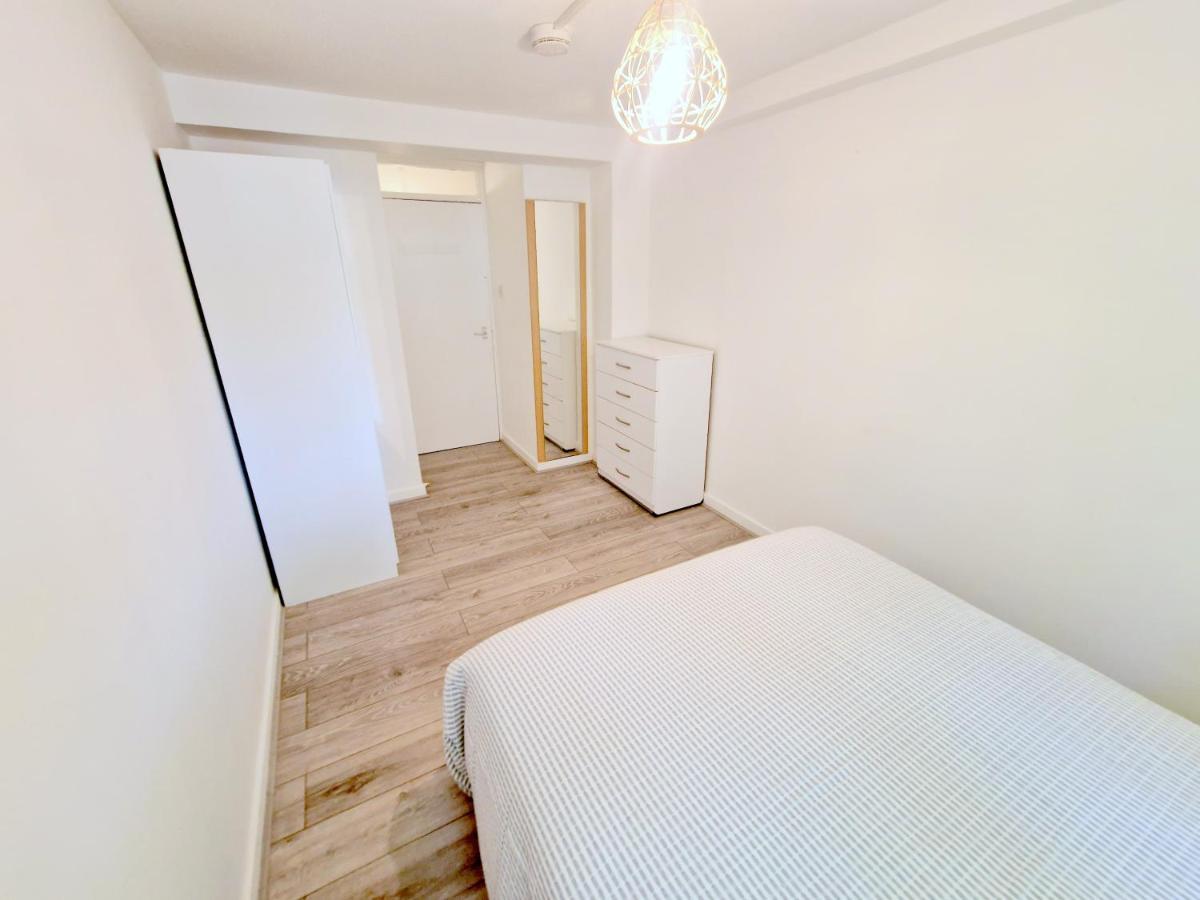 Flat In Battersea, 5 Minutes From Clapham Junction Station Daire Londra Dış mekan fotoğraf